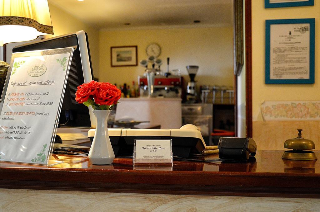 Albergo Delle Rose Pozzuoli Buitenkant foto